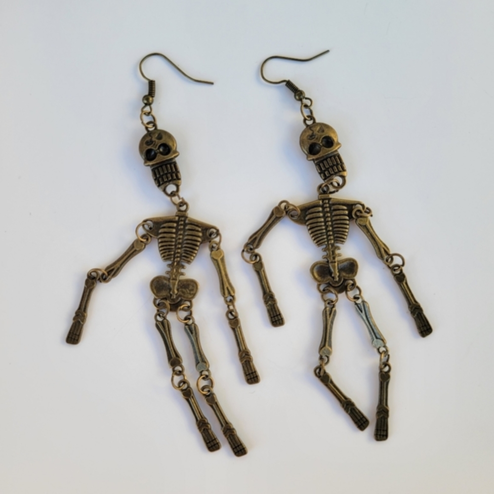 Skeleton Bronze
